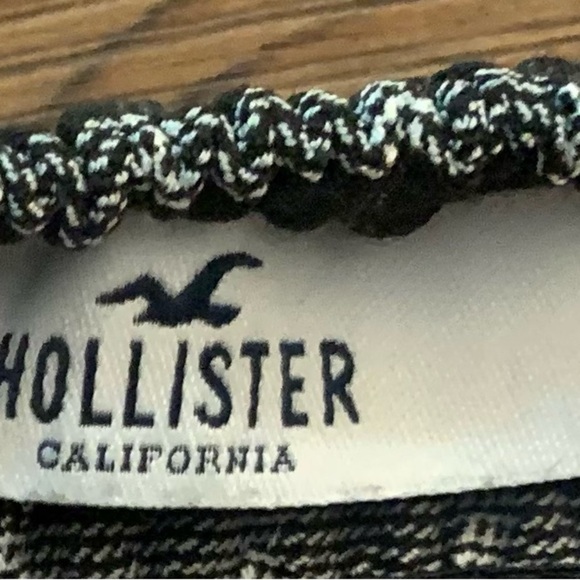 Hollister Black/White Plaid Checked Cropped Tank Adj Straps Smocked Back Size XS - Picture 3 of 8